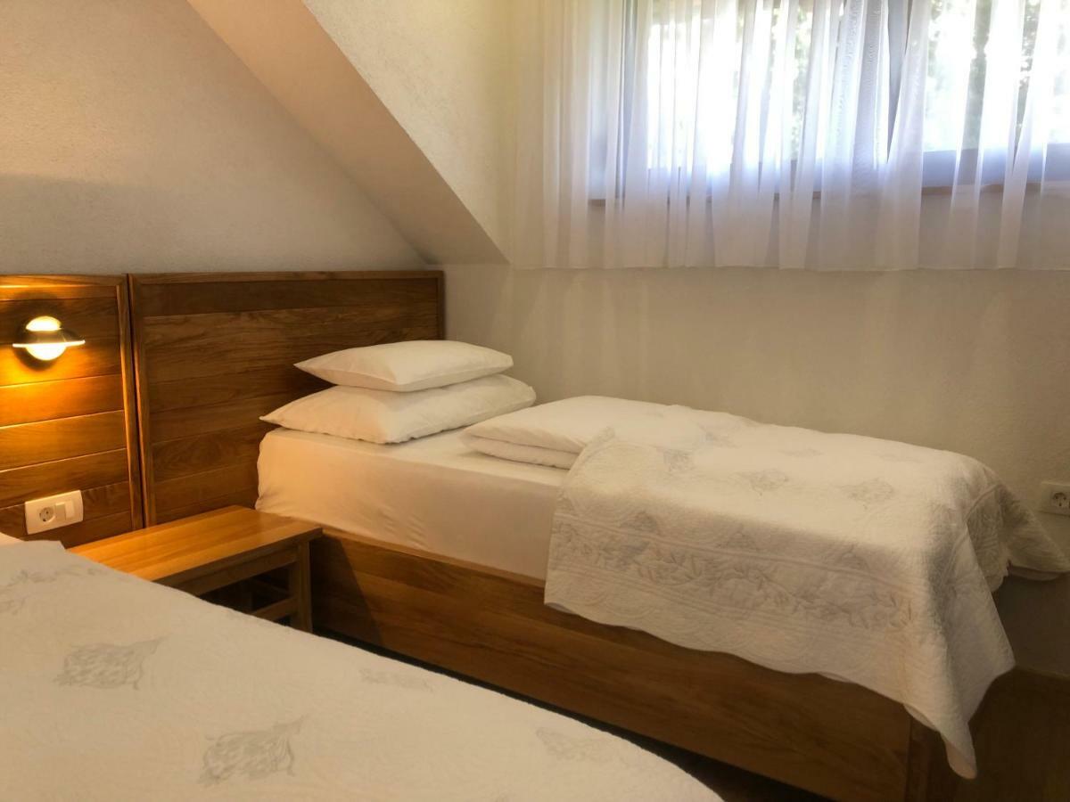 Plitvice Miric Inn Плитвицкие озёра Экстерьер фото